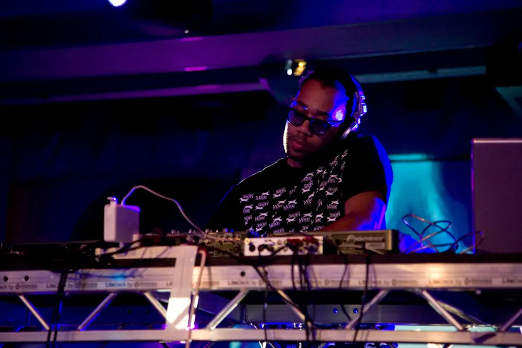Bloc Weekend 2009 — documentary, event and music photograph in Minehead, Somerset, UK, frame 114 of 114.